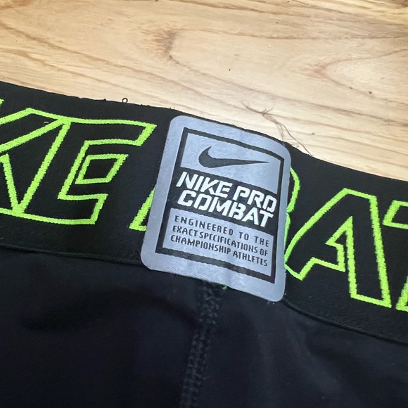 Nike Pro Combat Recovery Hypertight - Mens Medium - Picture 6 of 8